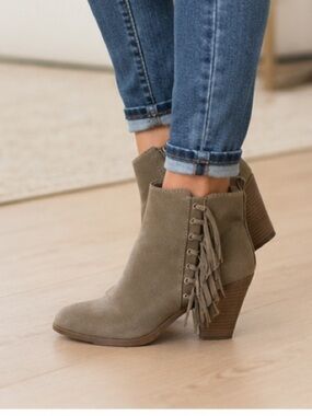 Circus Sam Edelman Size 6.5 Gray Lennon Fringe Women Ankle Boho Winter Boots